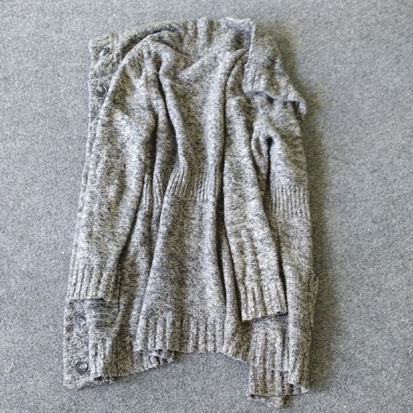 Merona Black and White Knit Sweater - Picture 11 of 15